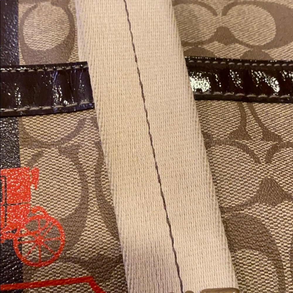 Coach Purse - Picture 5 of 9